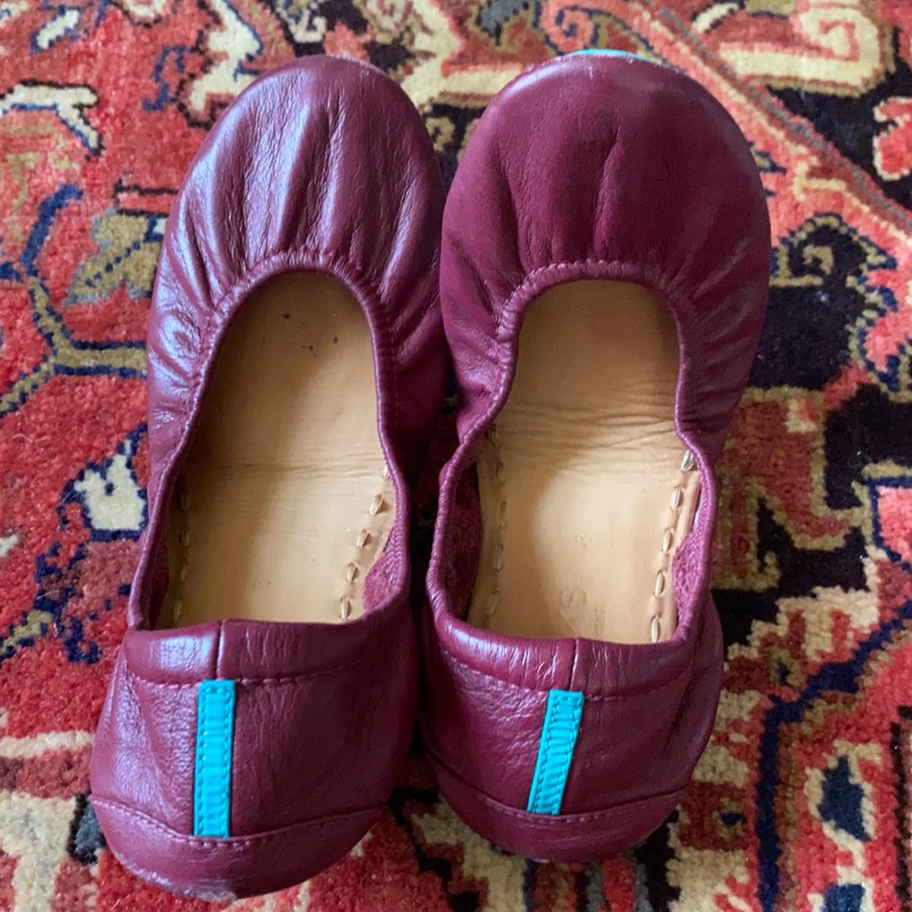 Burgundy tieks